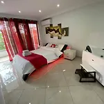 Mesogios House