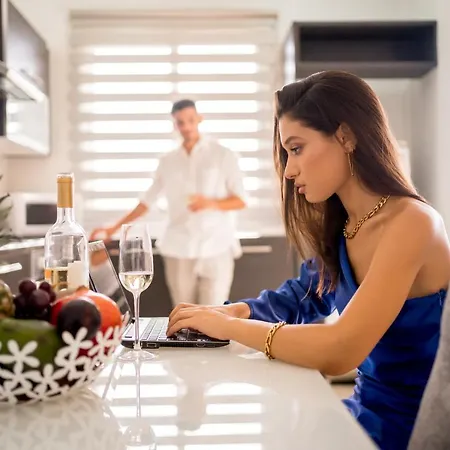 Mesogios House Апартаменты *