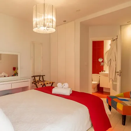 Mesogios House Апартаменты