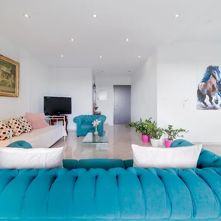 Mesogios House Апартаменты *