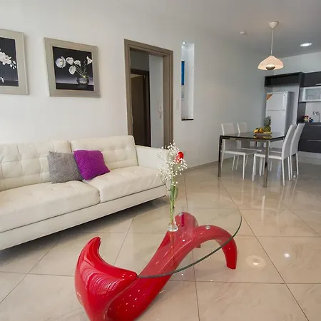 Апартаменты Mesogios House