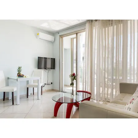 Mesogios House Apartment Larnaka