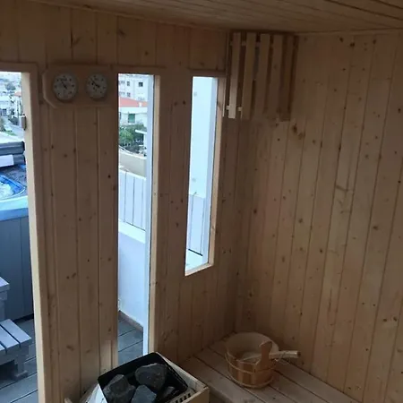 아파트 Mesogios House 라르나카