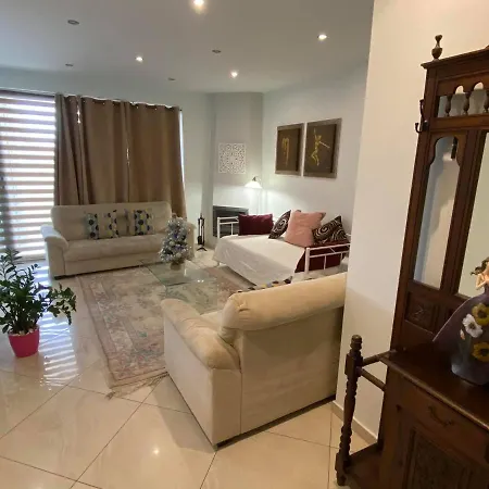 Mesogios House