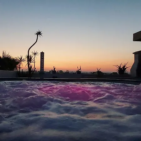 Mesogios House * Larnaca