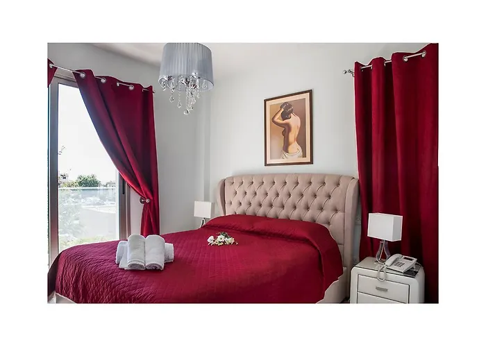 Mesogios House Appartamento Larnaca